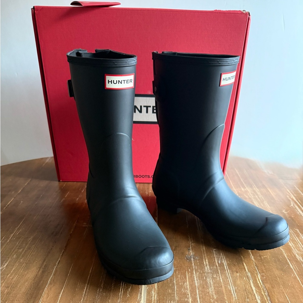 Hunter Women’s Original Short Back Adjustable Rain Boots Black Sz 10 New in Box